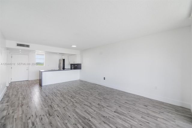 2851 Leonard Drive J505, Aventura, FL 33160