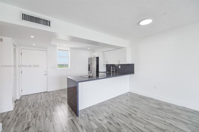 2851 Leonard Drive J505, Aventura, FL 33160