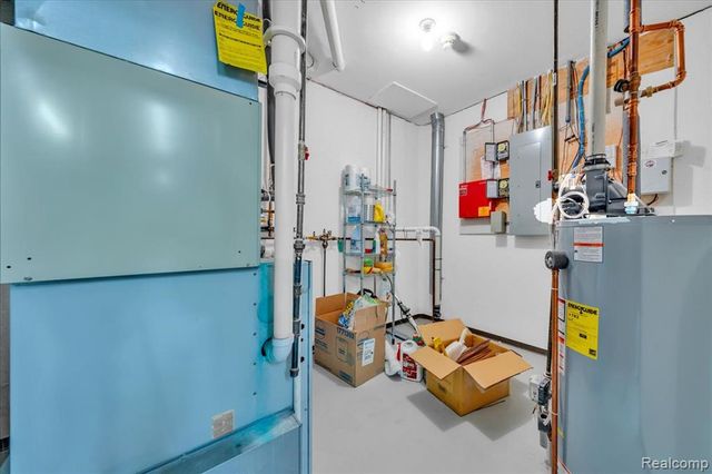 907 W 14 Mile Road, Clawson, MI 48017