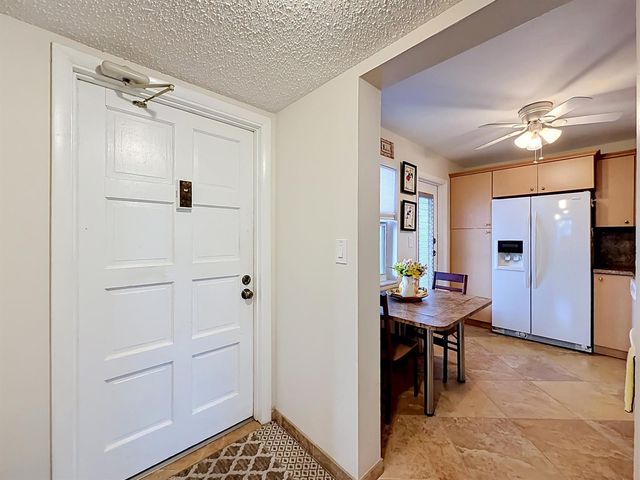 4270 NW 40th Street 401, Lauderdale Lakes, FL 33319