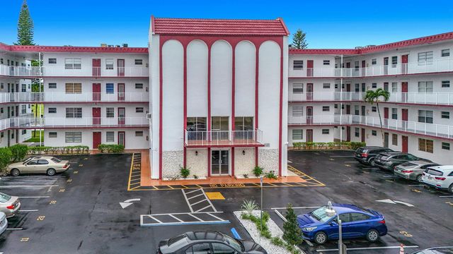 4270 NW 40th Street 401, Lauderdale Lakes, FL 33319