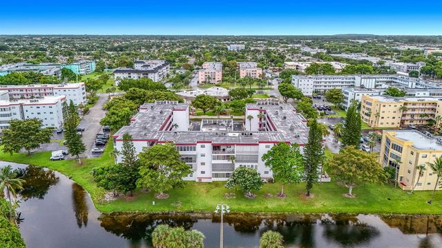 4270 NW 40th Street 401, Lauderdale Lakes, FL 33319