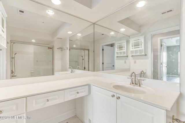 400 E BAY Street 504, Jacksonville, FL 32202