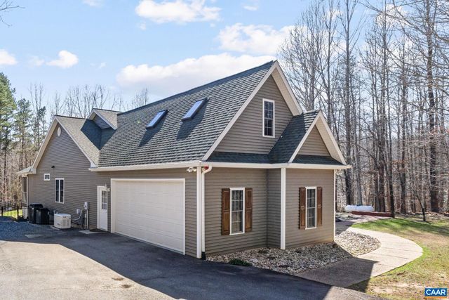 1815 RIVANNA WOODS DR, Fork Union, VA 23055