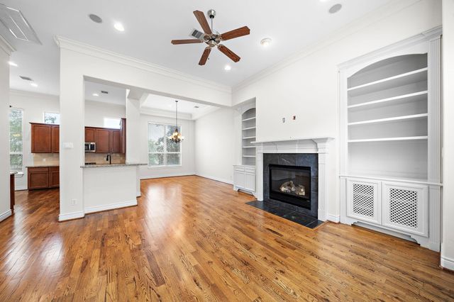 2828 Sherwin Street, Houston, TX 77007