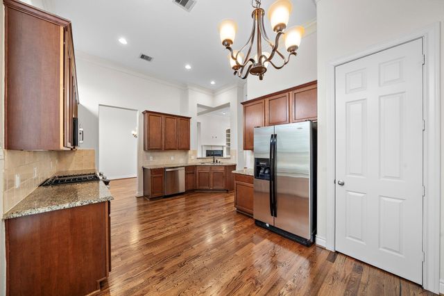 2828 Sherwin Street, Houston, TX 77007