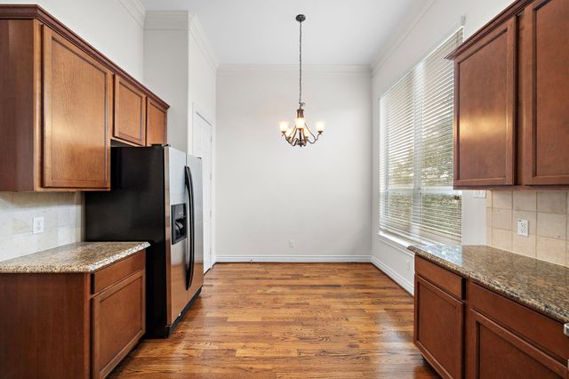 2828 Sherwin Street, Houston, TX 77007