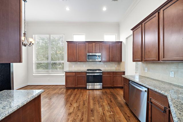 2828 Sherwin Street, Houston, TX 77007