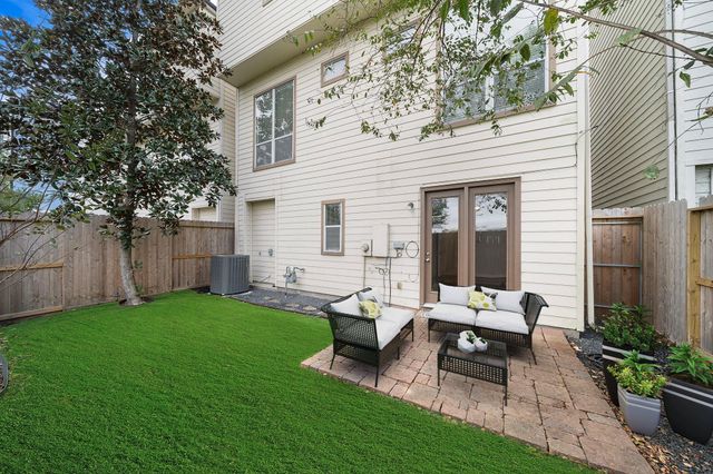 2828 Sherwin Street, Houston, TX 77007