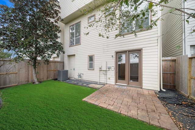 2828 Sherwin Street, Houston, TX 77007
