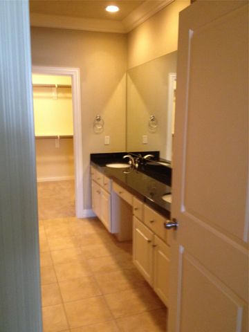 2038 Palm Forest Lane, Houston, TX 77077