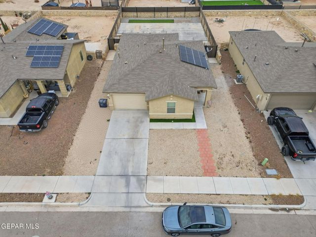 732 Nuevo Desierto Drive, Horizon City, TX 79928