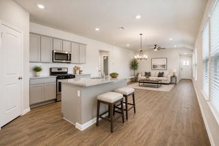 216 Strand LN, Bastrop, TX 78602