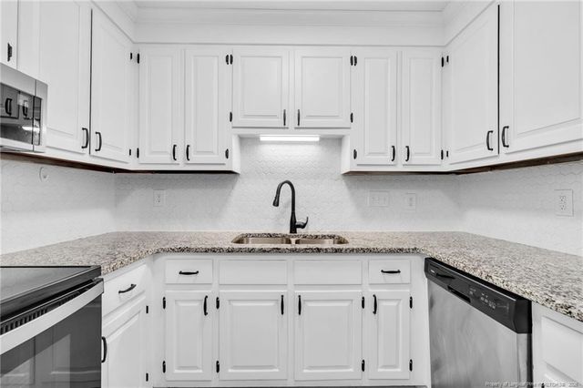 5999 Blue Teal Court, Fayetteville, NC 28304