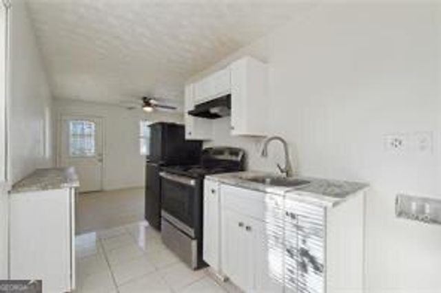 324 Brooks Avenue SW B, Atlanta, GA 30310