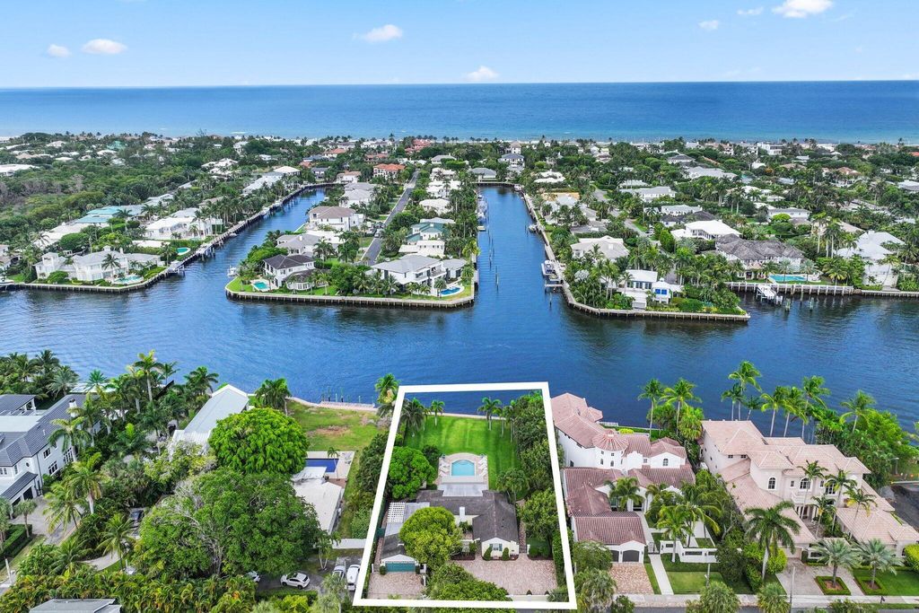 2 Fisher Lane, Delray Beach, FL 33483