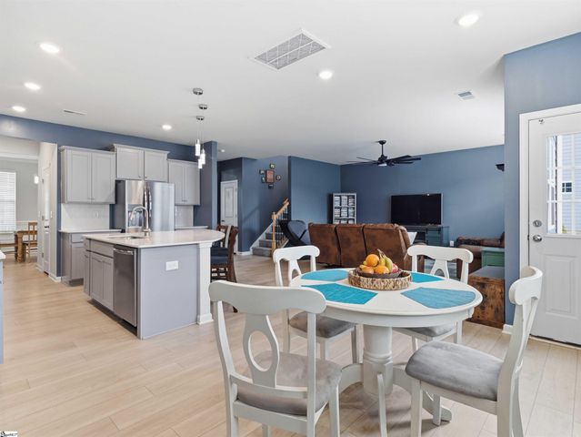 501 Corsac Court, Fountain Inn, SC 29644