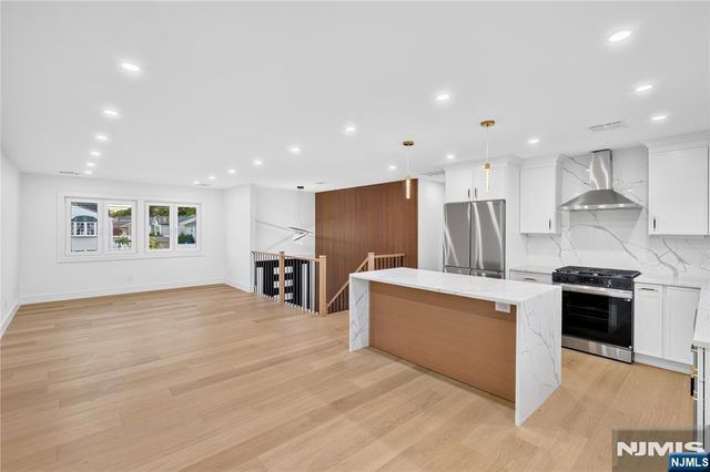 95 Atkins Terrace, East Rutherford, NJ 07073