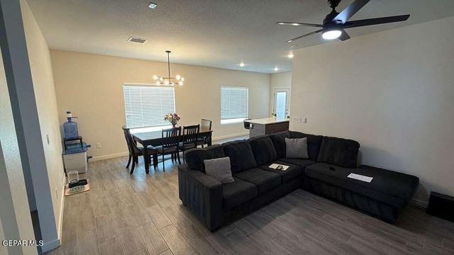 476 DESERTS Drive, Socorro, TX 79927