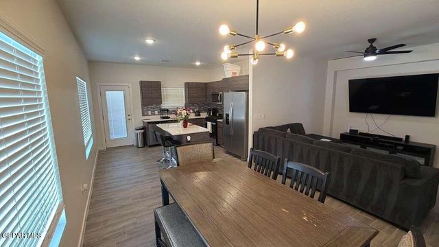 476 DESERTS Drive, Socorro, TX 79927