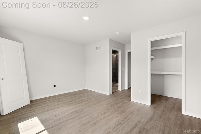 35300 Brittany Drive 120, New Baltimore, MI 48047