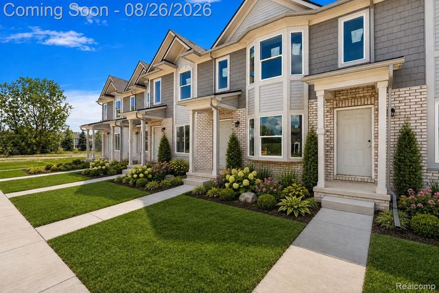 35300 Brittany Drive 120, New Baltimore, MI 48047