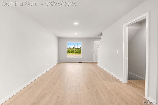35300 Brittany Drive 120, New Baltimore, MI 48047