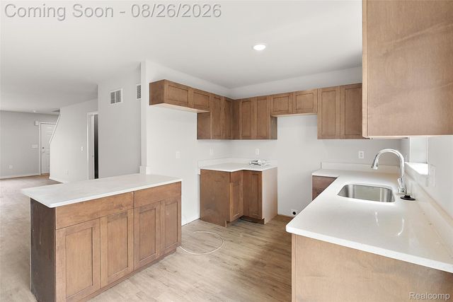 35300 Brittany Drive 120, New Baltimore, MI 48047