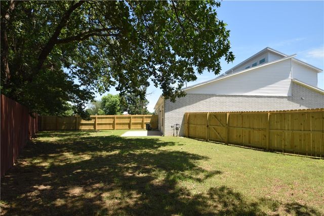 670 Sun Meadows Loop, Centerton, AR 72719