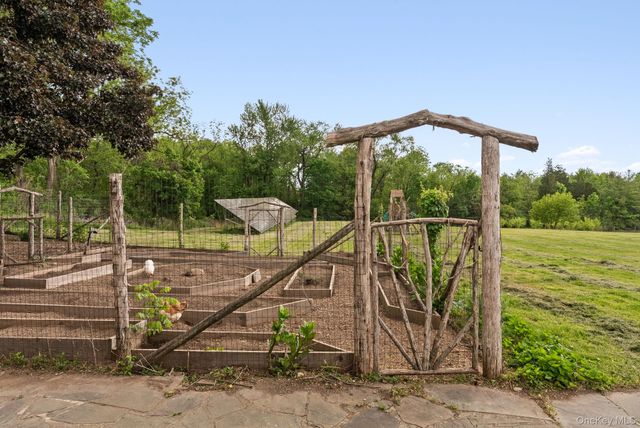 1830 Route 32, Saugerties, NY 12477