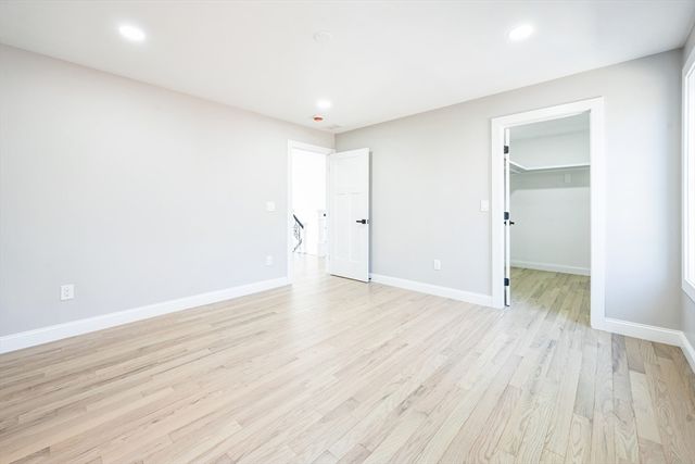 1 Falcon Dr, Shrewsbury, MA 01545