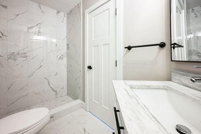 1 Falcon Dr, Shrewsbury, MA 01545