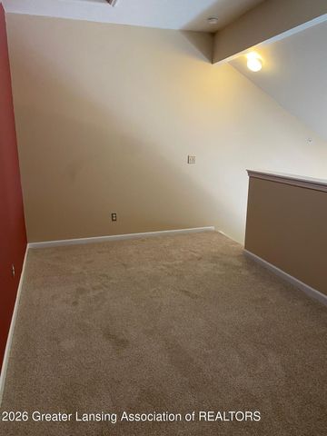 12967 Townsend Drive 211, Grand Ledge, MI 48837