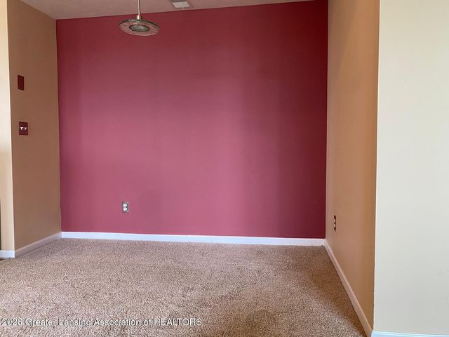 12967 Townsend Drive 211, Grand Ledge, MI 48837