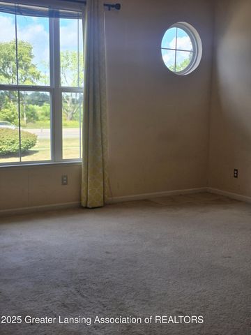 12967 Townsend Drive 211, Grand Ledge, MI 48837