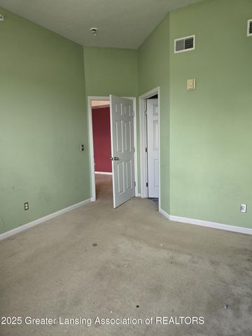 12967 Townsend Drive 211, Grand Ledge, MI 48837