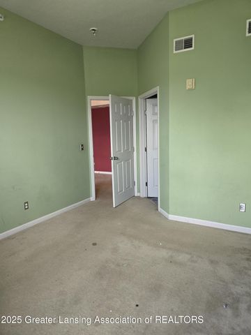 12967 Townsend Drive 211, Grand Ledge, MI 48837