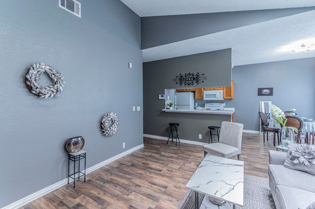 7340 Skillman Street 1207, Dallas, TX 75231