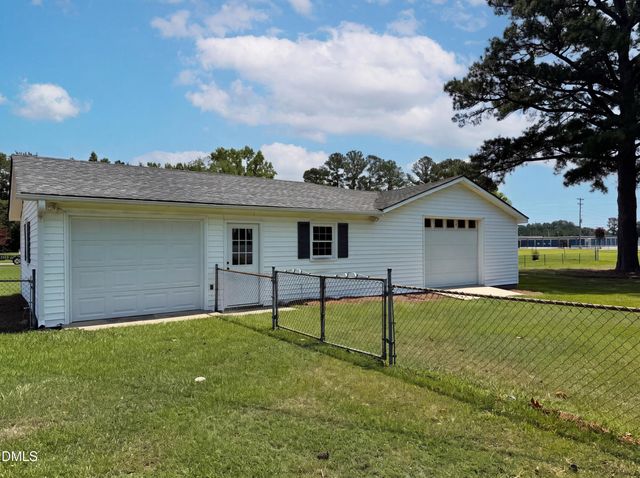 800 Lucas Street, Erwin, NC 28339
