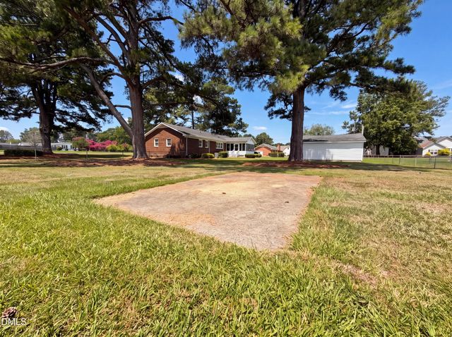 800 Lucas Street, Erwin, NC 28339