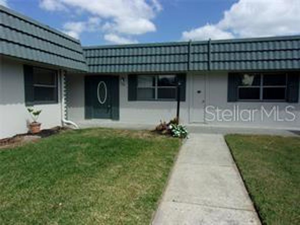 1811 BEDFORD LANE 164, Sun City Center, FL 33573