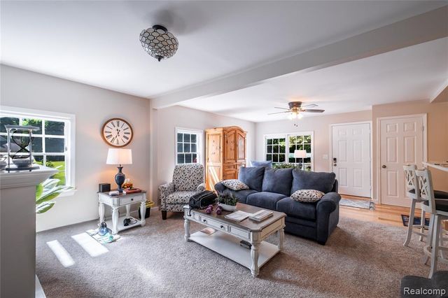 308 N Seymour Road, Flushing, MI 48433