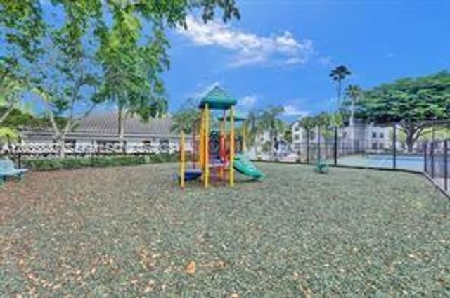 11241 W Atlantic Blvd 302, Coral Springs, FL 33071