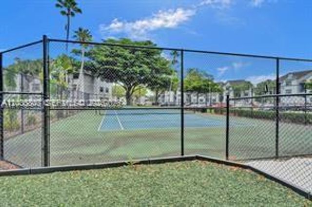 11241 W Atlantic Blvd 302, Coral Springs, FL 33071