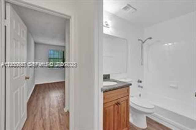 11241 W Atlantic Blvd 302, Coral Springs, FL 33071