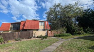 22970 Oxford Place D, Boca Raton, FL 33433