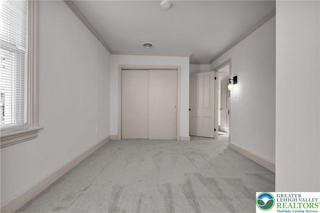 2322 North Lehigh Avenue, Whitehall Twp, PA 18052