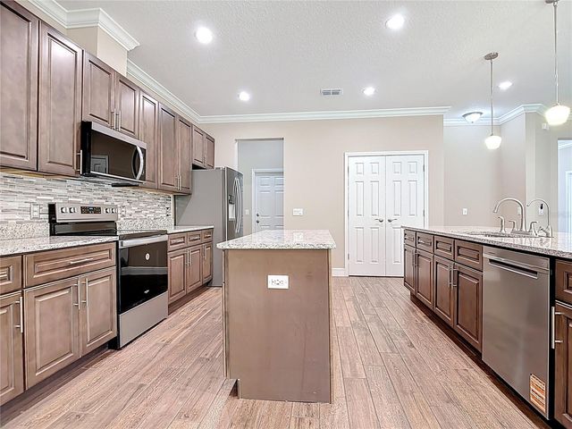 19041 MARDI GRAS STREET, Orlando, FL 32833