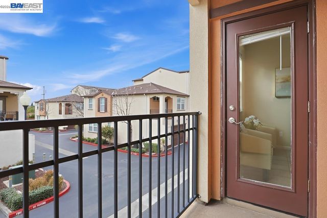 3937 Forest Cir, Castro Valley, CA 94546