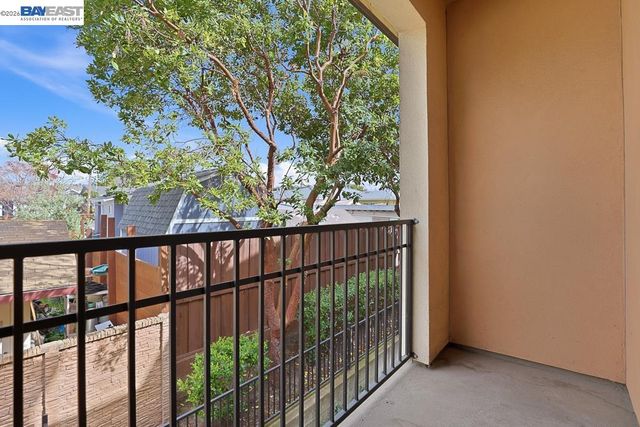 3937 Forest Cir, Castro Valley, CA 94546